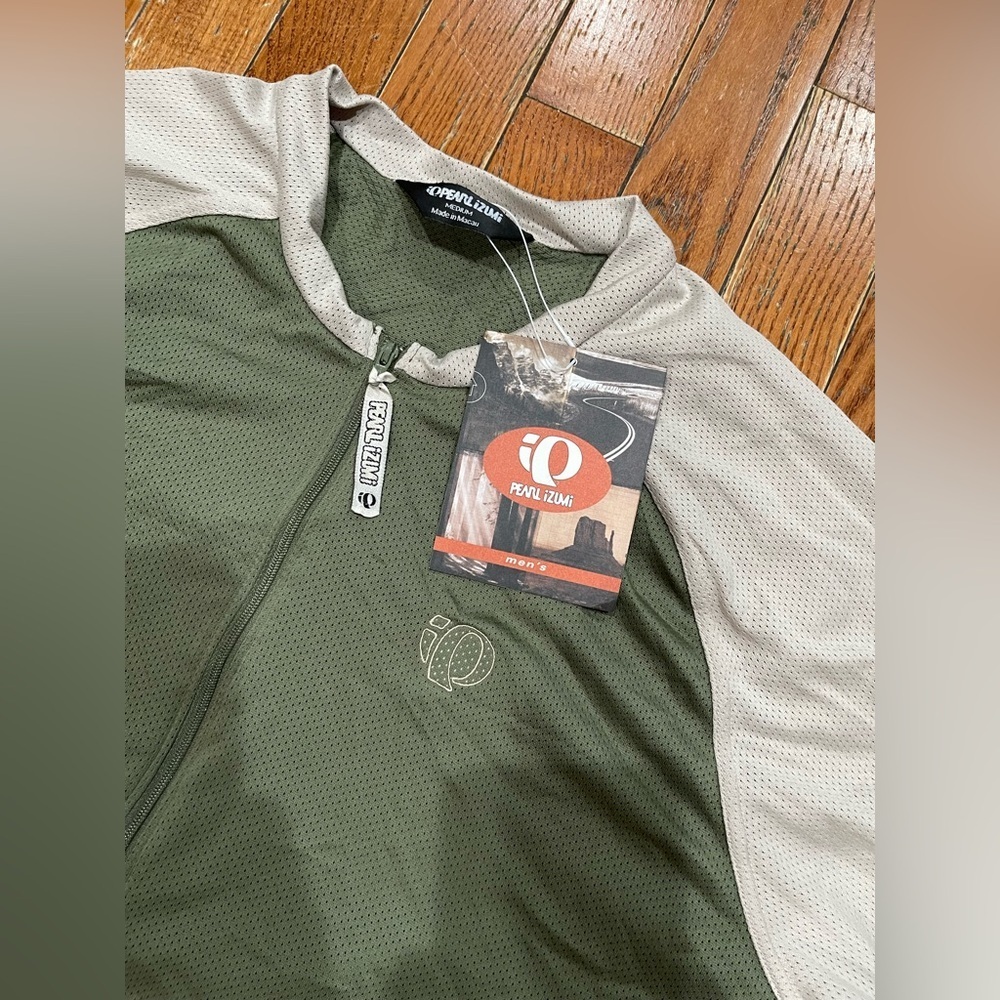 Pearl Izumi Men's Olive and Beige Short Sleeve Tee - Picture 2 of 9
